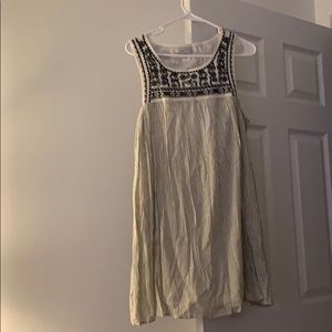 Sleeveless tunic dress